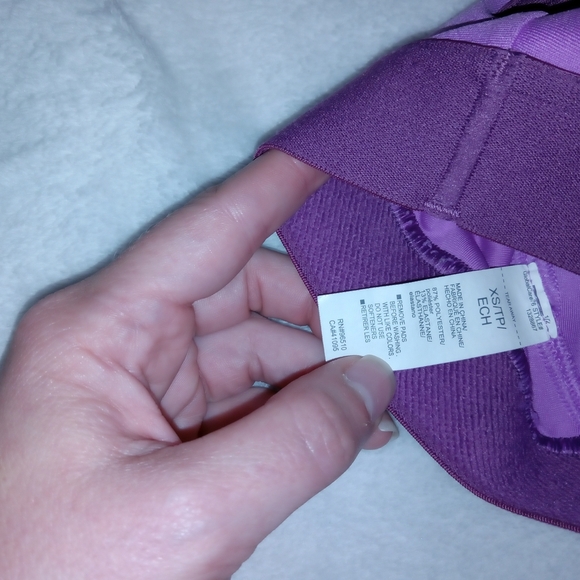 Under Armour Women's Violet Sports Bra - Picture 5 of 5